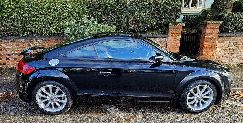 AUDI TT