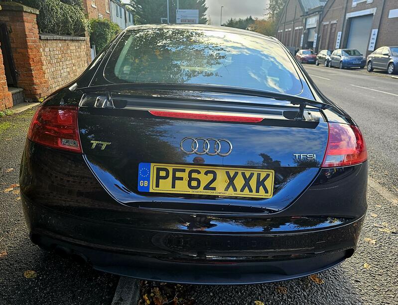 AUDI TT