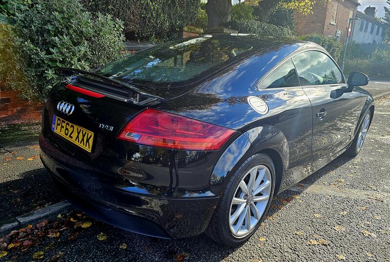 AUDI TT