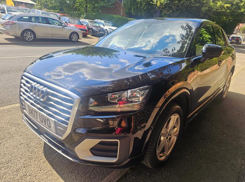 AUDI Q2