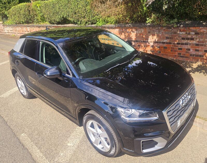 AUDI Q2