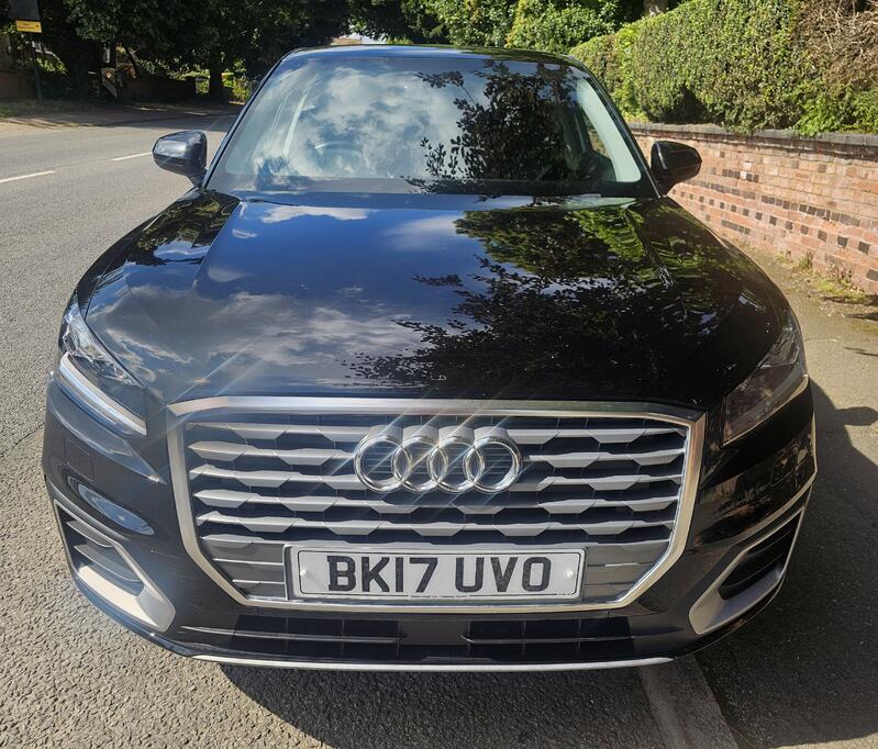 AUDI Q2