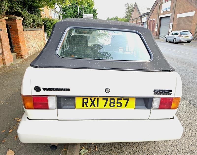 VOLKSWAGEN GOLF