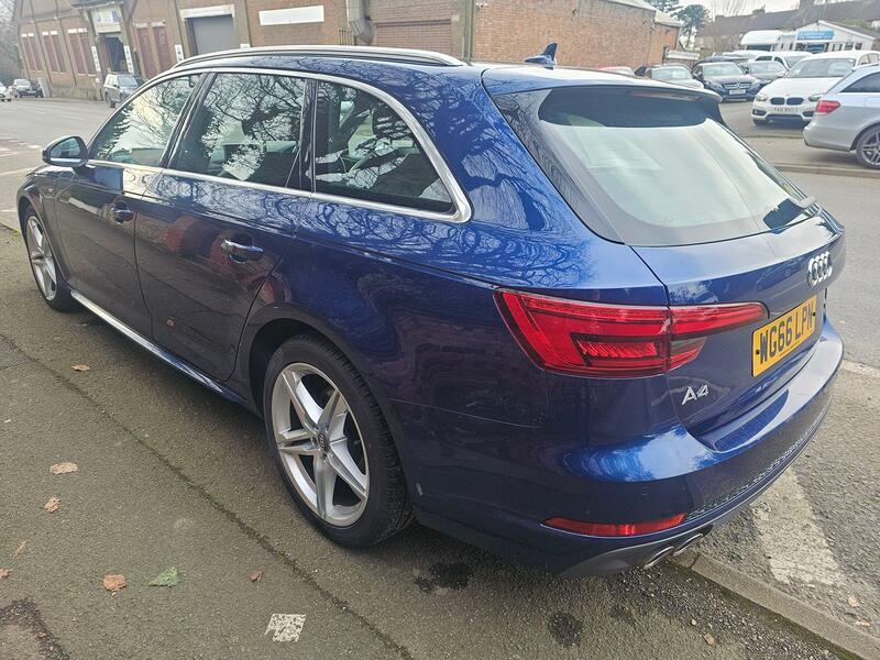 AUDI A4 AVANT
