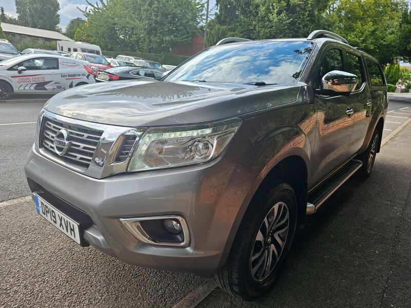 NISSAN NAVARA