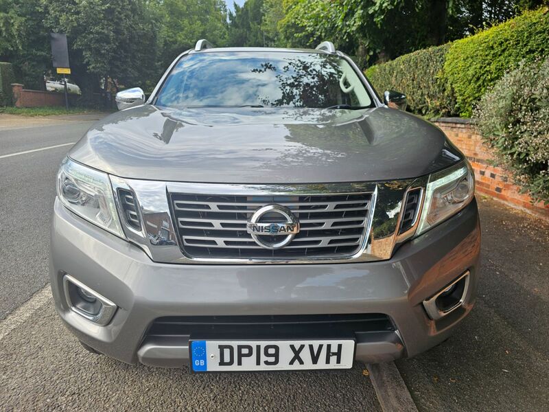 NISSAN NAVARA