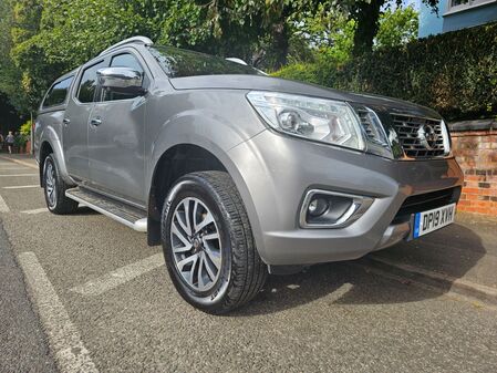 NISSAN NAVARA 2.3 dCi Tekna